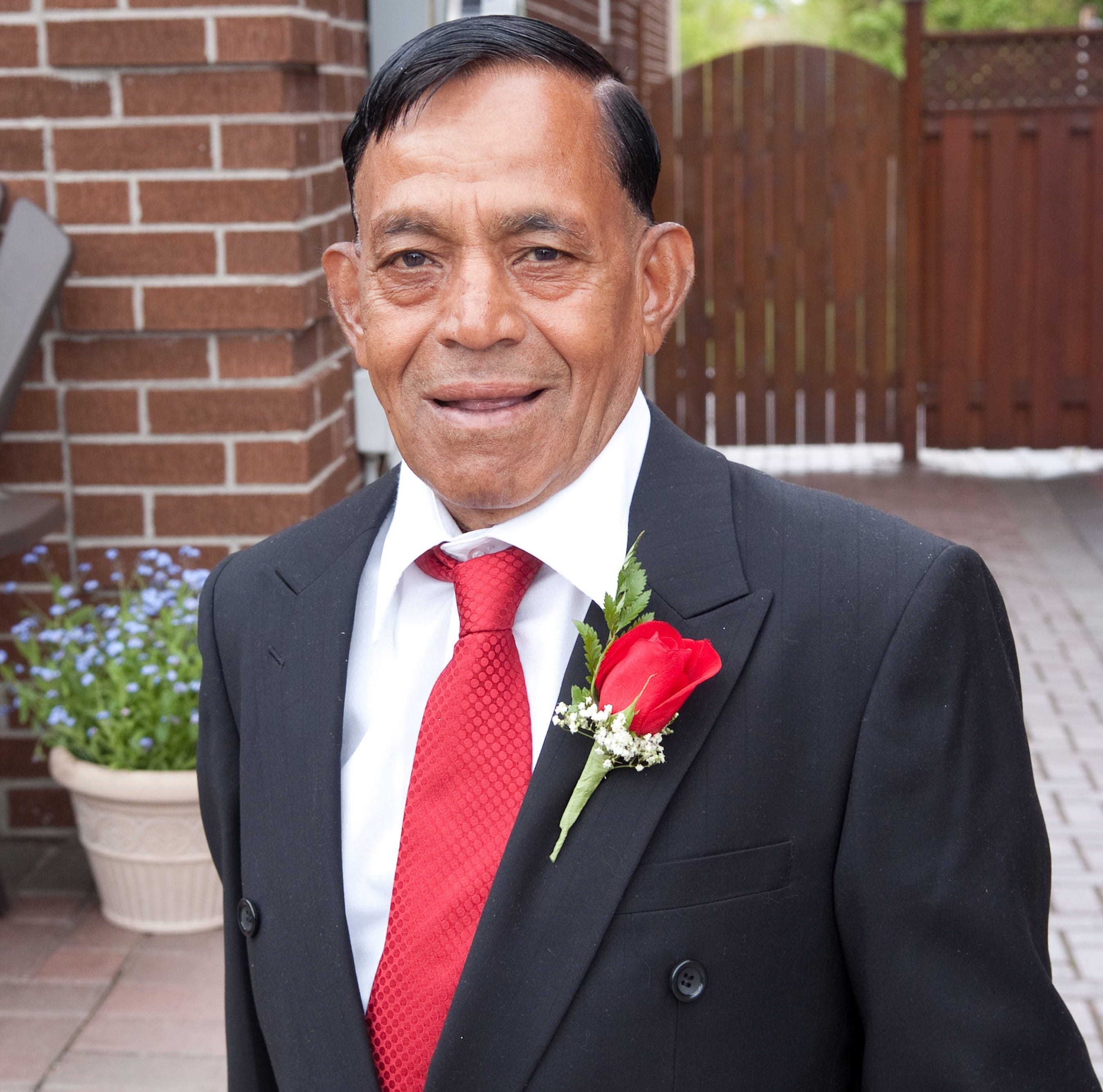 Dhiyan Singh Pidair posing for a photo.