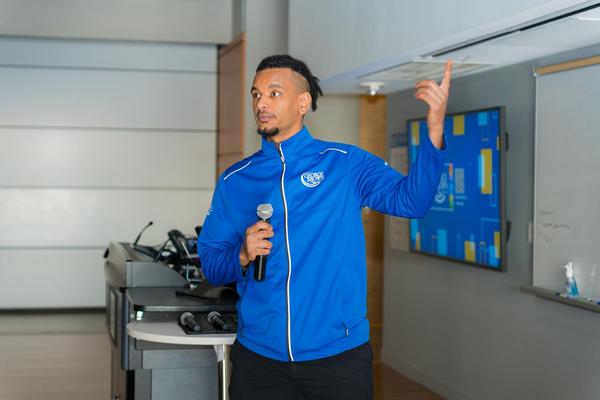 Benjamin Abebe presents to a highschool group