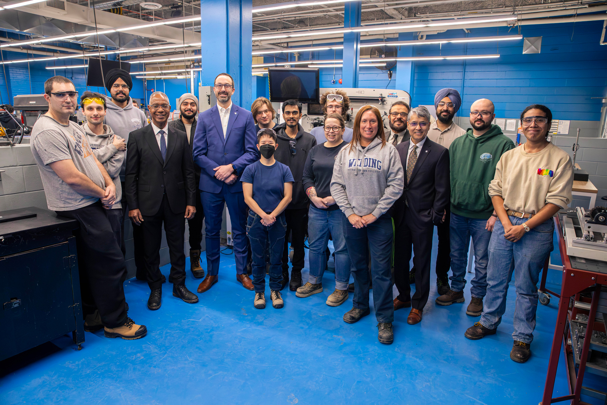 Minister Quinn visits Casa Loma campus and tours the millwright lab