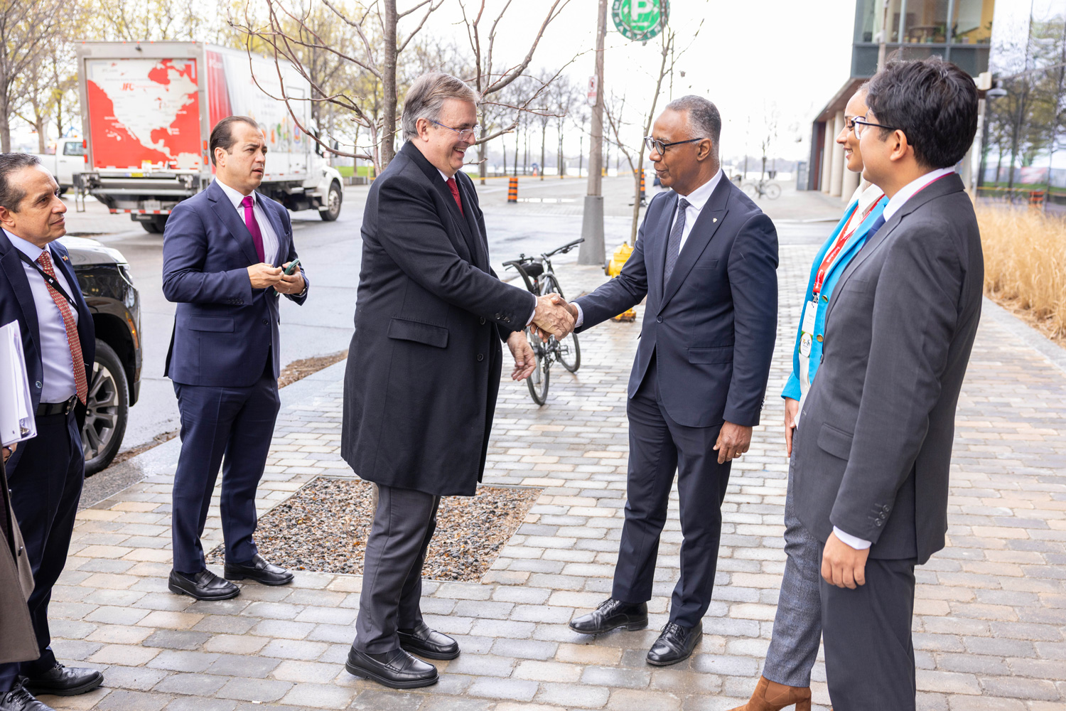 Dr. Fearon greets the trade delegation from Mexico at the Waterfront Campus