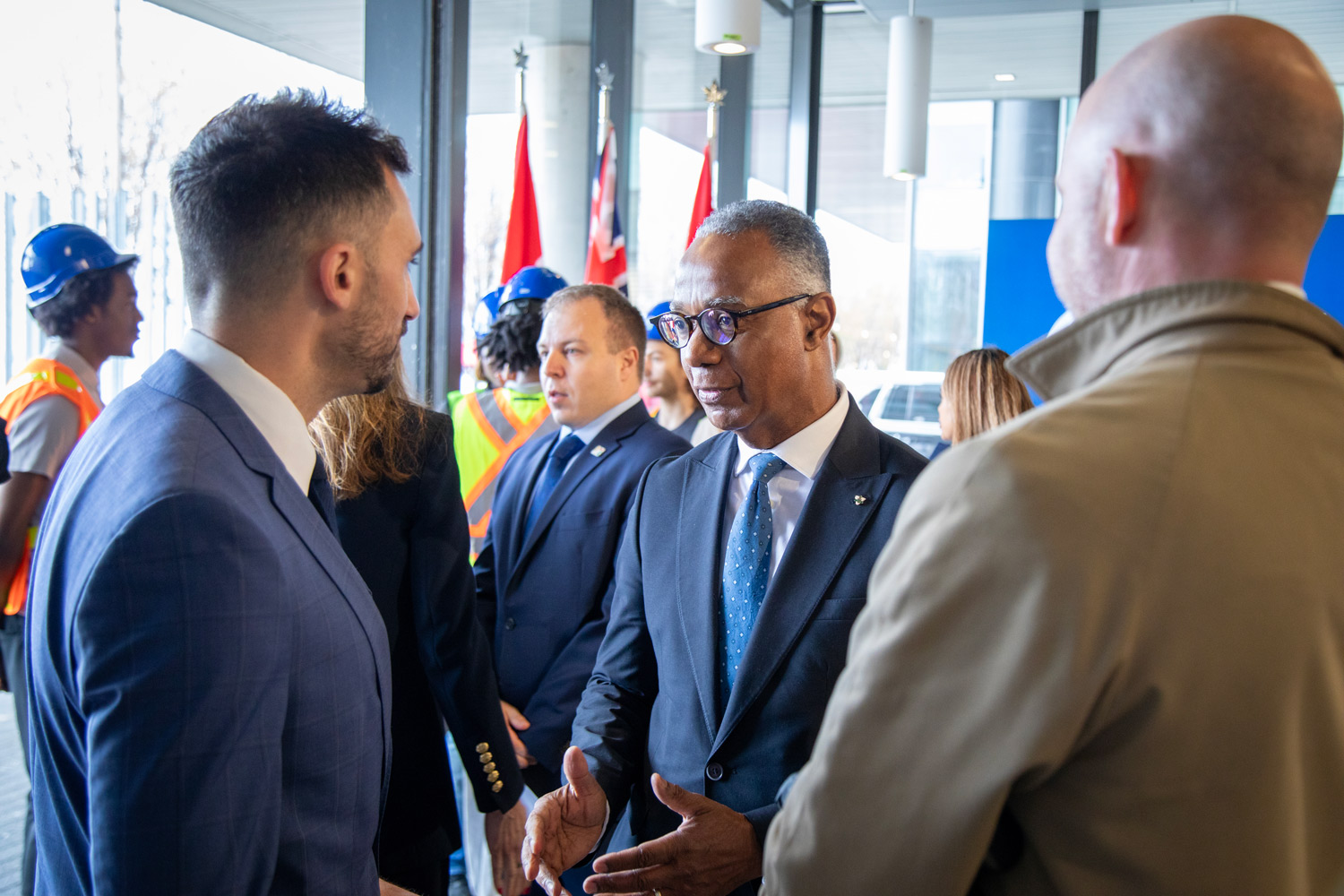 President Fearon meets Minister Lecce at a press conference