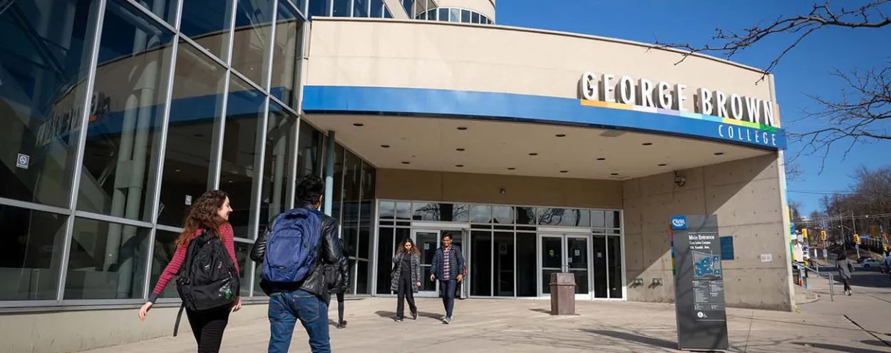 Casa Loma Campus exterior