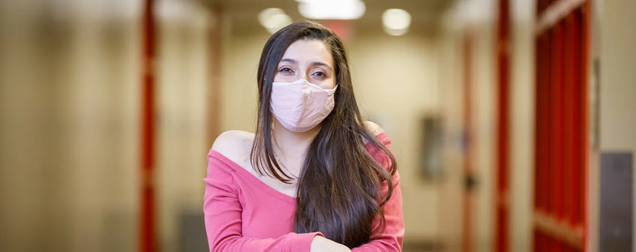 Student at Casa Loma Campus wearing face mask