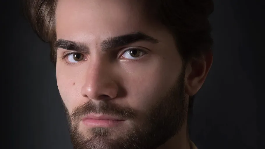 Headshot of Adriano Reis