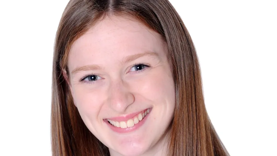 Headshot of Maisie Fleur