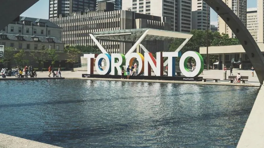 Toronto sign in Nathan Phillips Square