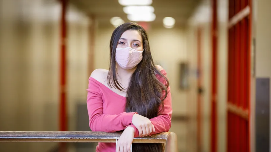Student at Casa Loma Campus wearing face mask
