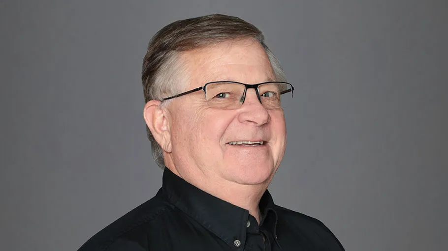 Headshot of Lorne Heise