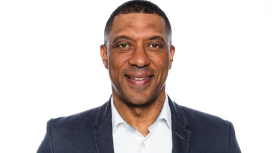 Headshot of Julian Franklin