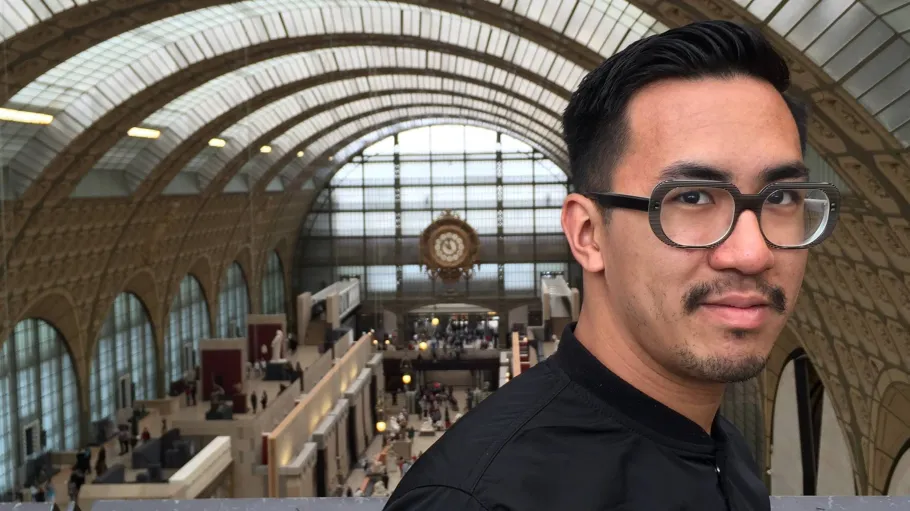 Carlos Collantes headshot