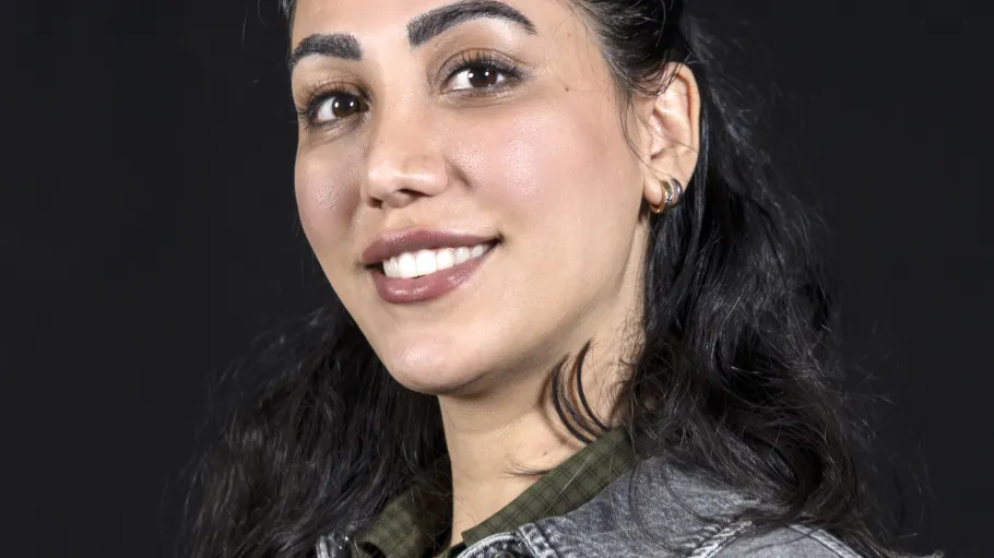 Photo of Mitra Mahmoudzadeh