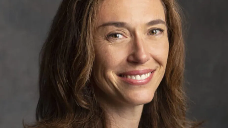 Headshot, Severn Thompson