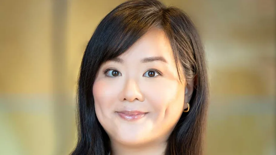 Headshot of Victoria Trang