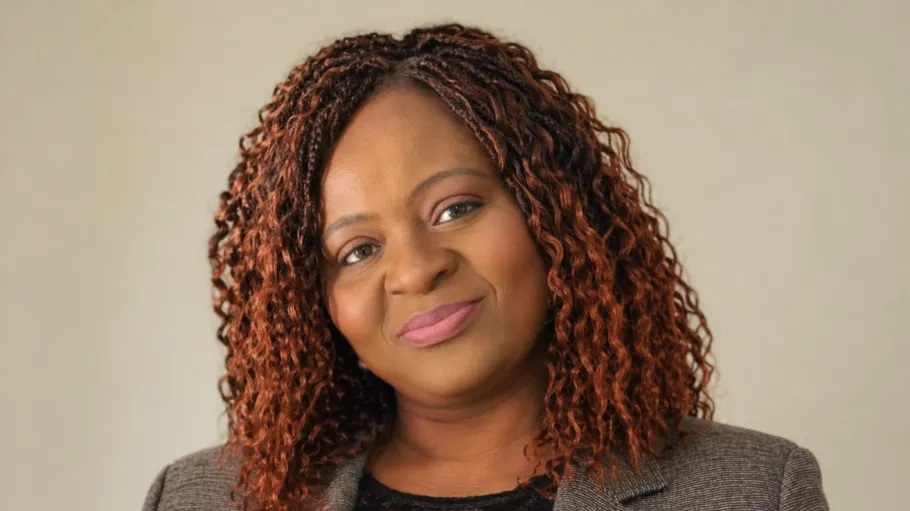 Tolu Olutunfese headshot