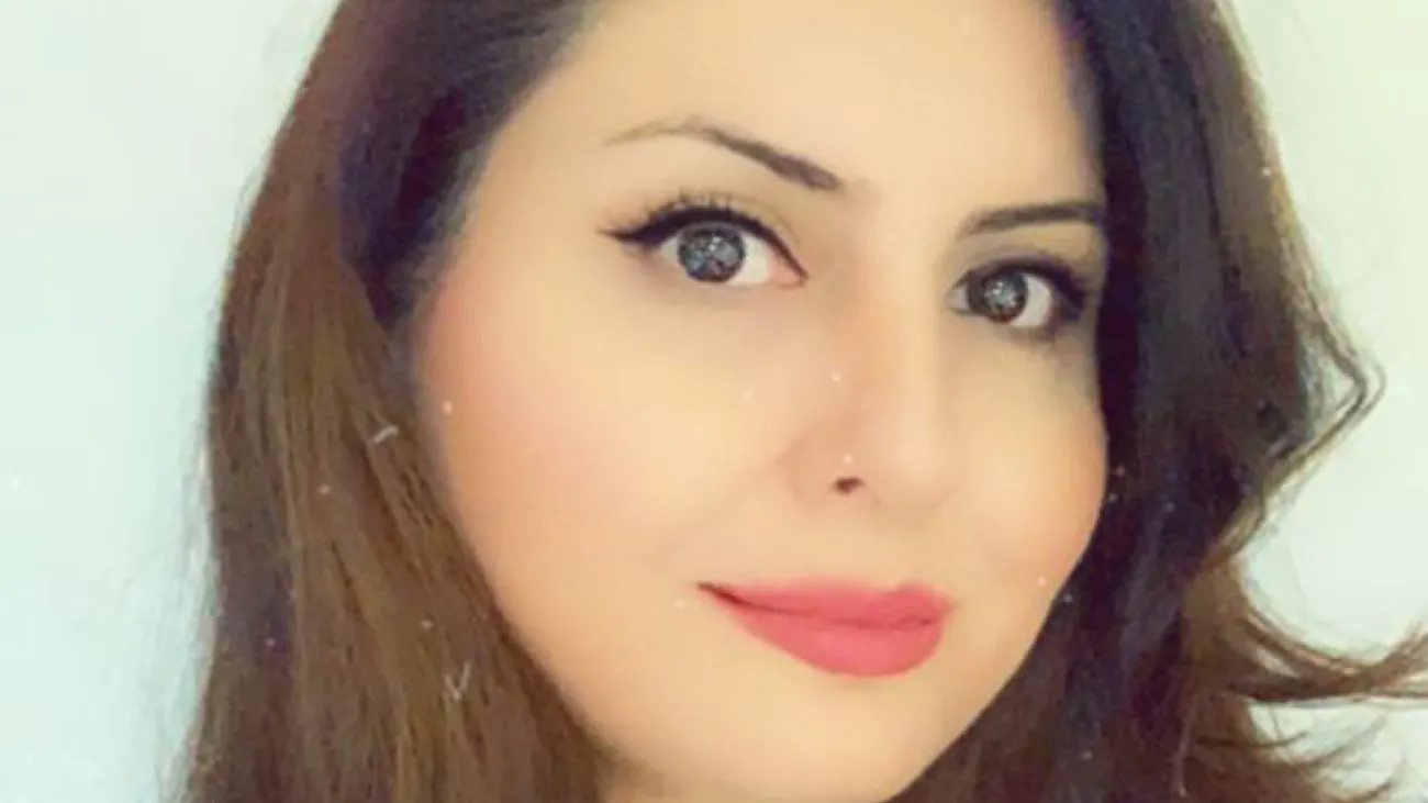 Headshot of Roshanak Pour