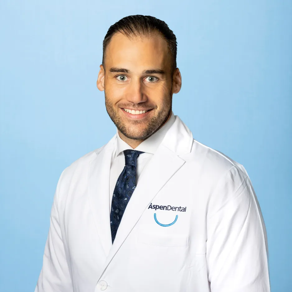 Denturism alumnus Eric Kukucka