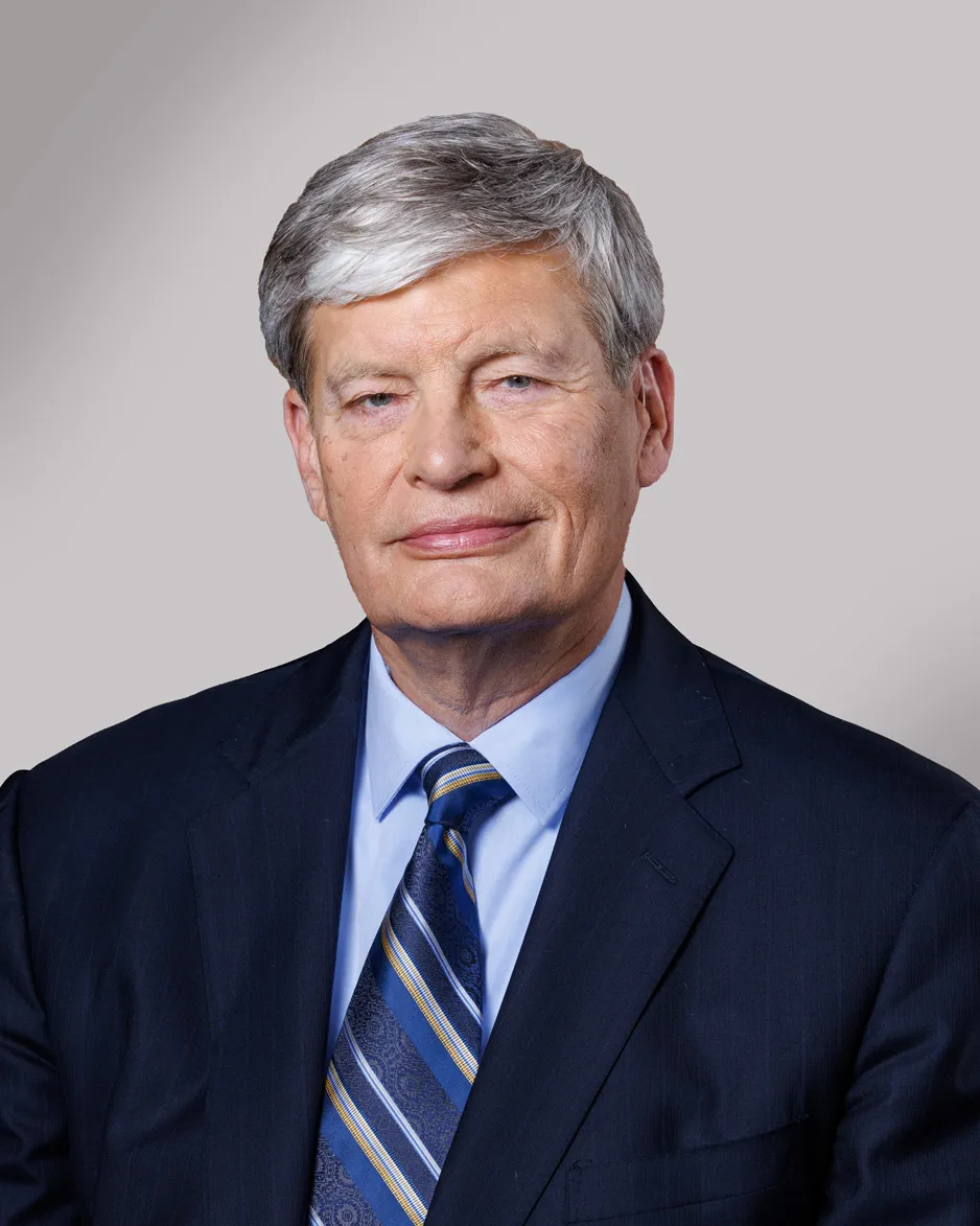 Portrait photo of Roger Grochmal