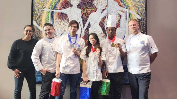 2023 Skills Ontario winners, students from Chef School