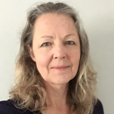 Faith Layard headshot