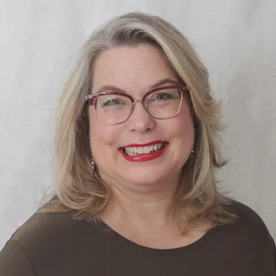 Janine LeFort headshot